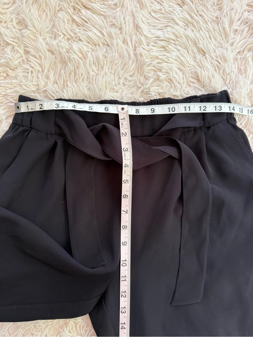 Lululemon Black Cropped Wide Leg Culotte Pants Tie Waist Women’s Size 10